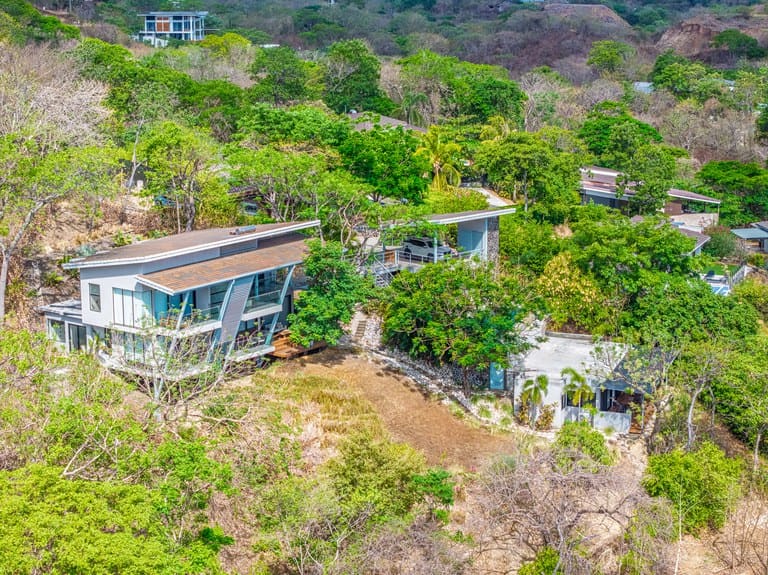 Casa Bosque y Mar — Luxury Ocean & Jungle Retreat, Playa Grande