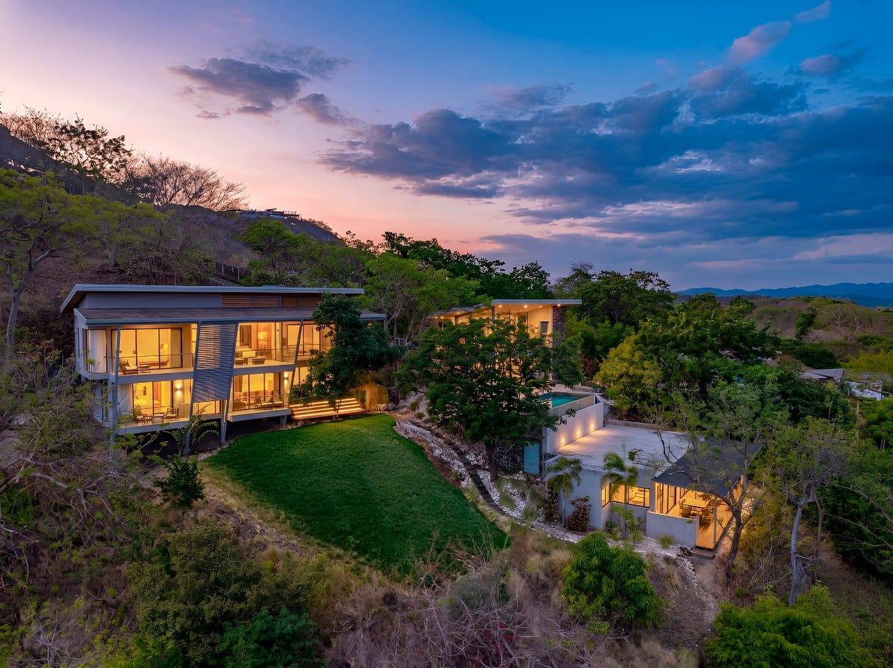 Casa Bosque y Mar — Luxury Ocean & Jungle Retreat, Playa Grande