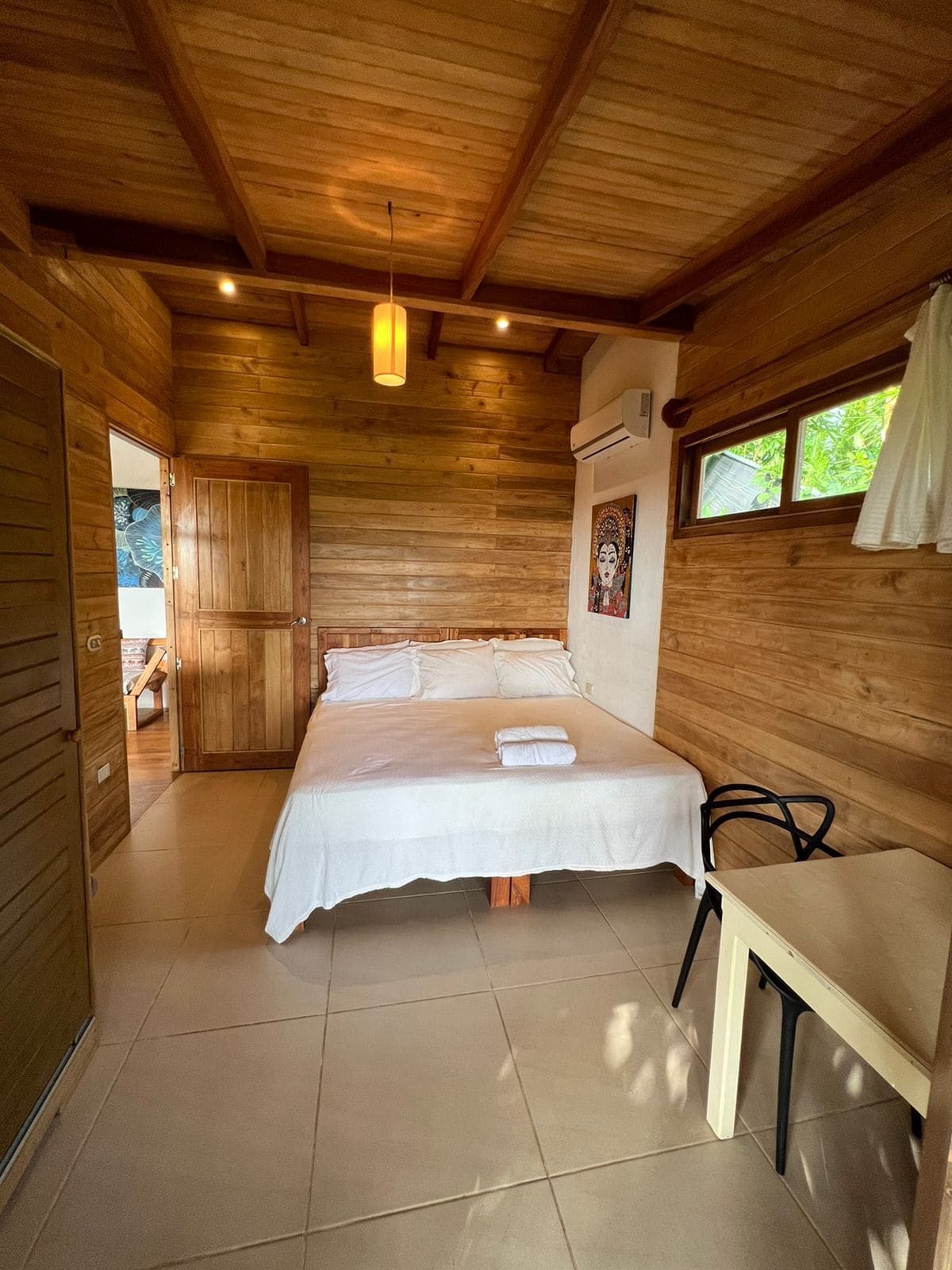 Oceanview Home & Guest Apartment, 350m to the Beach